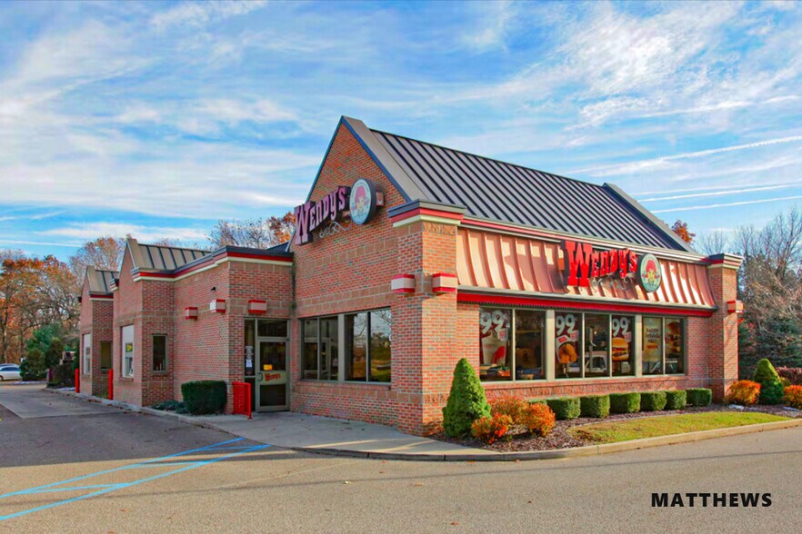 Primary Photo Of 4301 W Centre Ave, Portage Fast Food For Sale