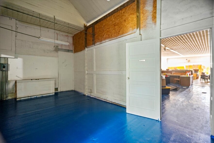 More Photos Of 163 W Main St, Timmonsville General Retail For Sale