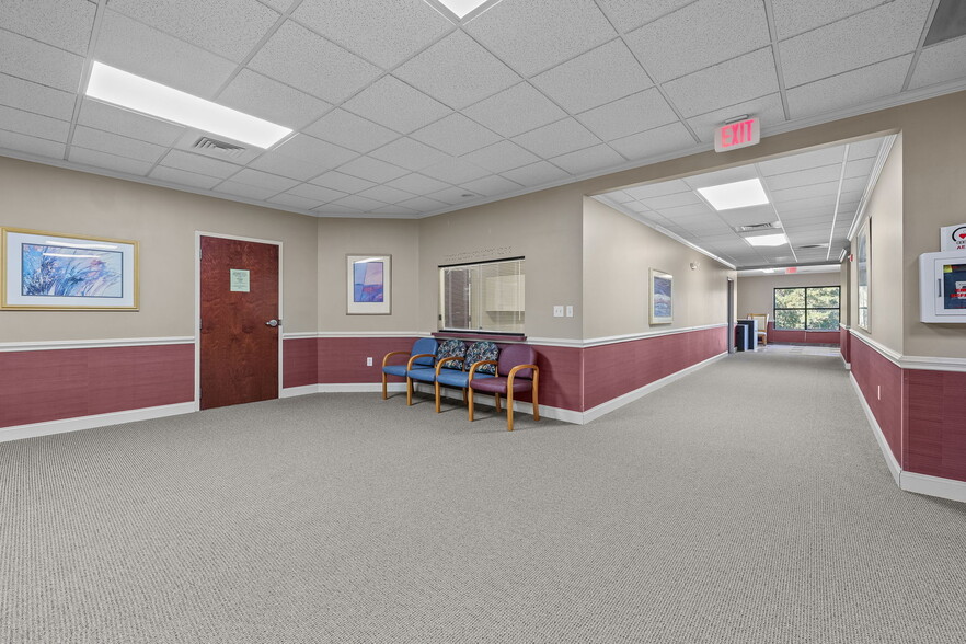 More Photos Of 1035 Lincolnton Rd, Salisbury Medical For Sale