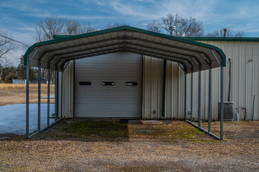 More Photos Of 2100 W Main St, Clarksville Industrial For Sale