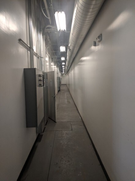 More Photos Of 5395 E 39th Ave, Denver Warehouse For Sale