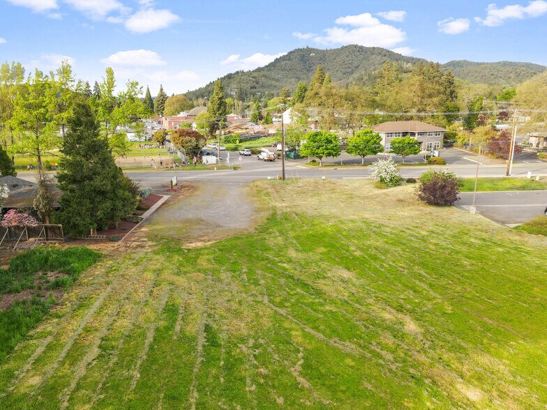 More Photos Of 202 W Main St, Rogue River Land For Sale