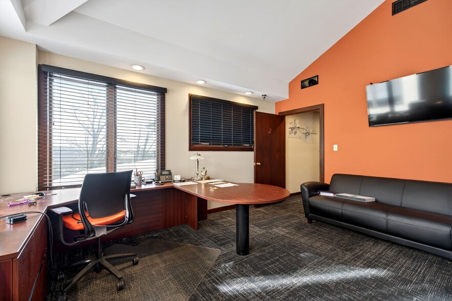 More Photos Of 6718 Loop Rd, Dayton Loft Creative Space For Sale