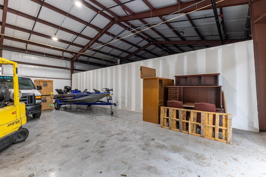 More Photos Of 6620 N Orange Blossom Trail, Orlando Land For Lease