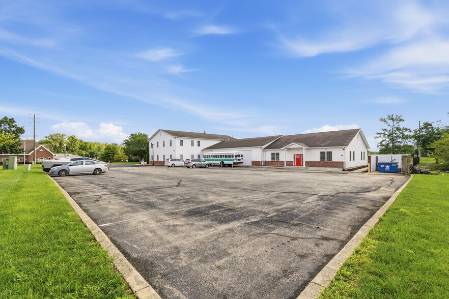 Primary Photo Of 9615 E 59th St, Lawrence Office For Lease