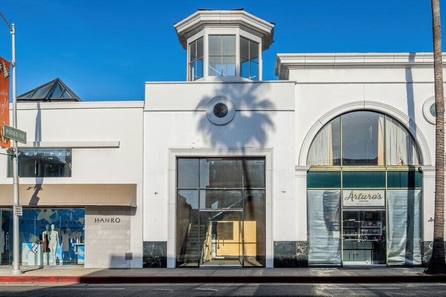 More Photos Of 9455-9469 S Santa Monica Blvd, Beverly Hills Storefront For Lease
