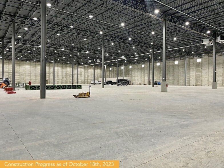 More Photos Of 4903 19th Ave N, Fargo Distribution For Lease
