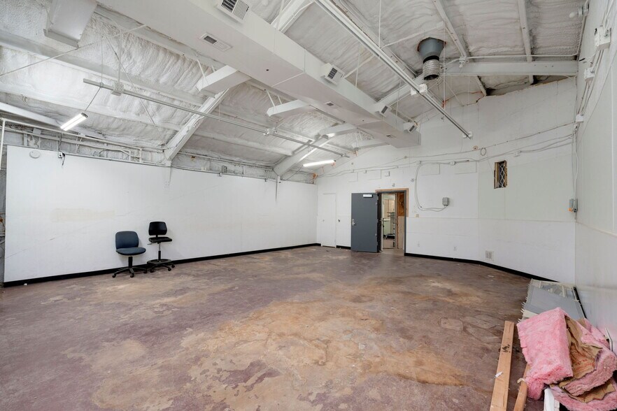 More Photos Of 2515 7th Ave, Garden City Warehouse For Lease