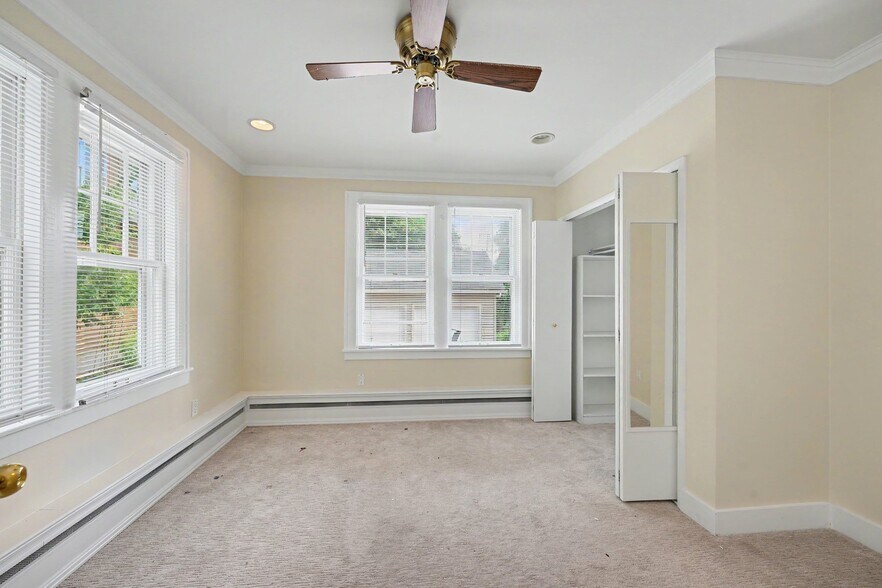 More Photos Of 156 N Worth St, Birmingham Multifamily For Sale