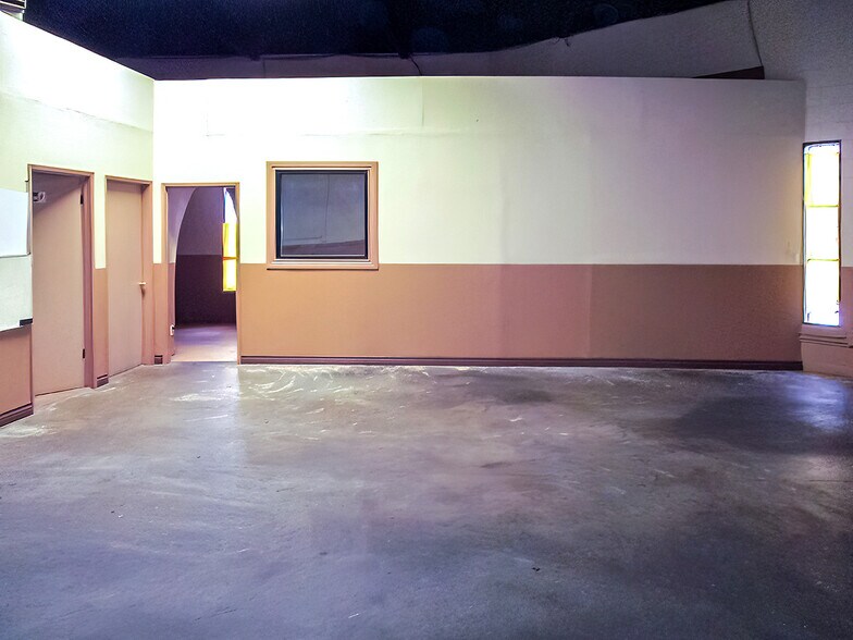 More Photos Of 12561-12563 Persing Dr, Whittier Showroom For Sale