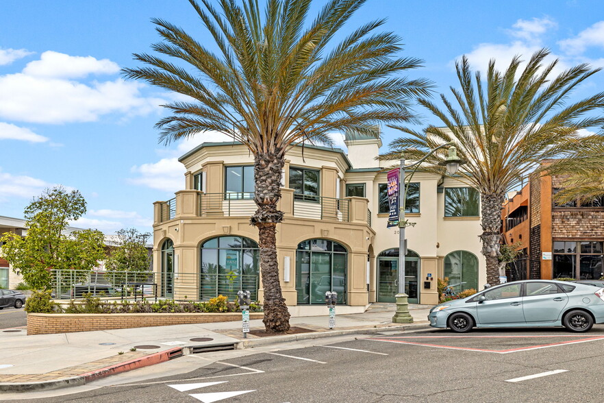 Primary Photo Of 205 Pier Ave, Hermosa Beach Office For Sale