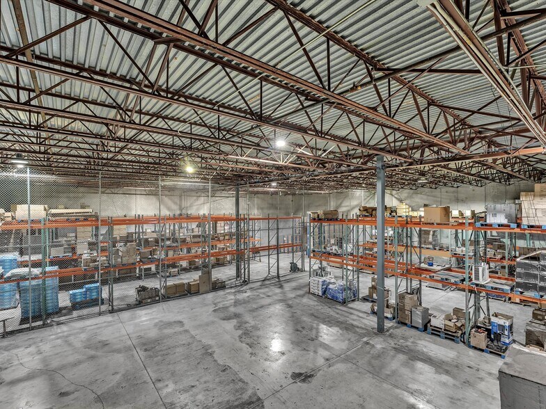 More Photos Of 10855 NW 27th St, Doral Warehouse For Lease