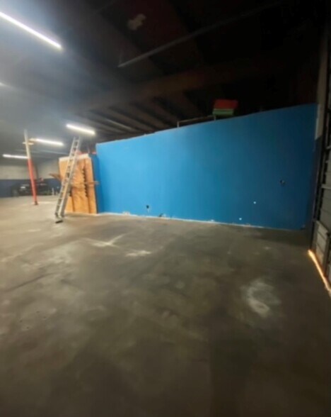 More Photos Of 10302-10308 Cash Rd, Stafford Warehouse For Lease