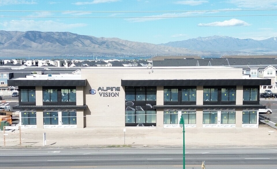 More Photos Of 307 N Geneva Rd, Vineyard Medical For Lease