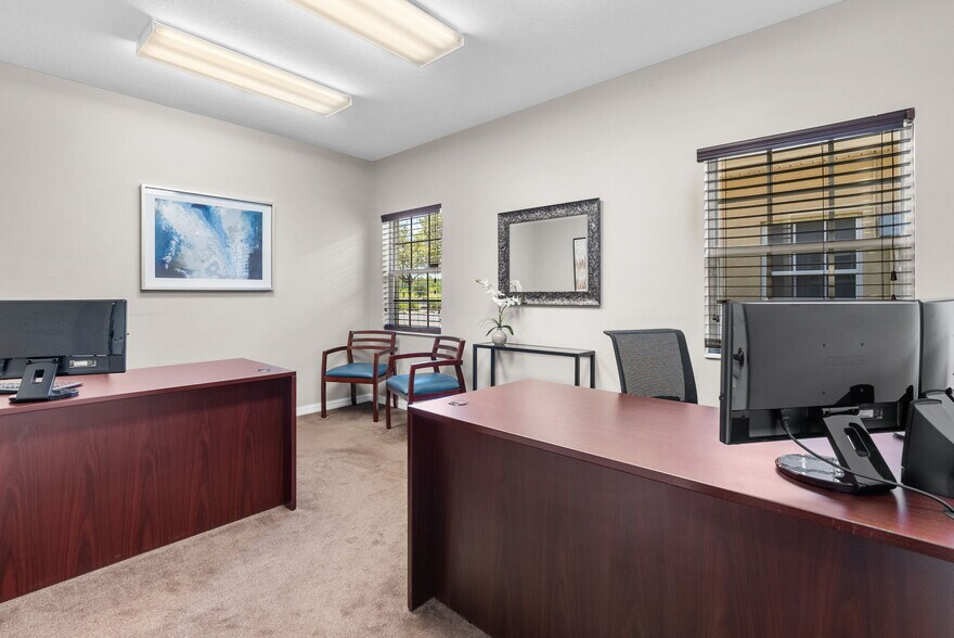 More Photos Of 8473 W Linebaugh Ave, Tampa Office For Lease