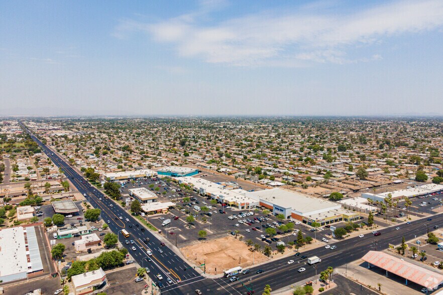 More Photos Of 3514 W Glendale Ave, Phoenix Unknown For Lease