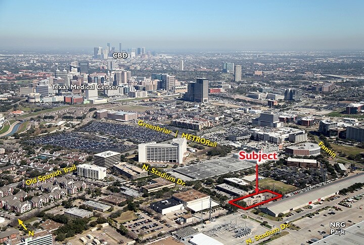 More Photos Of 8181 N Stadium Dr, Houston Medical For Sale