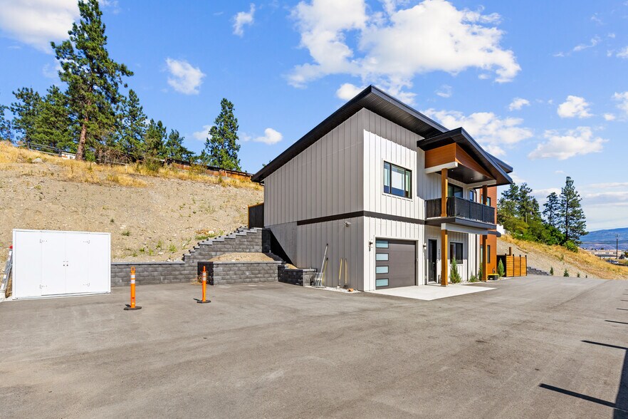 More Photos Of 2670 Lower Glenrosa Rd, West Kelowna Specialty For Sale