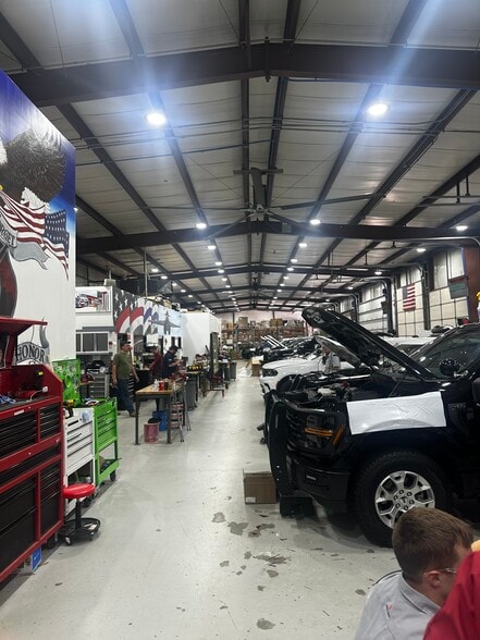 More Photos Of 10308 SE 29th St, Oklahoma City Service For Lease