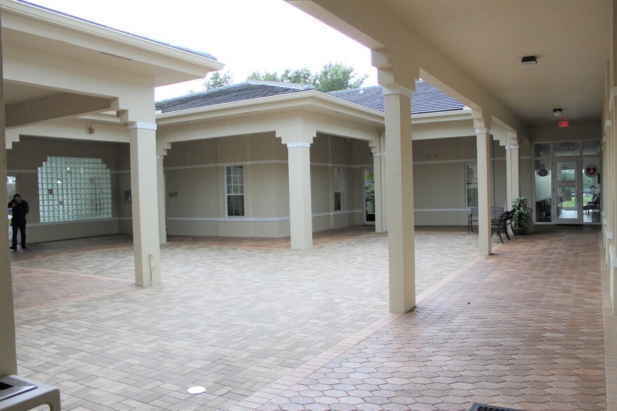 More Photos Of 1000 N Hiatus Rd, Pembroke Pines Medical For Lease