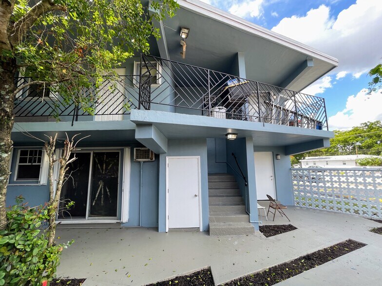 More Photos Of 3760 SW 1st St, Fort Lauderdale Apartments For Sale