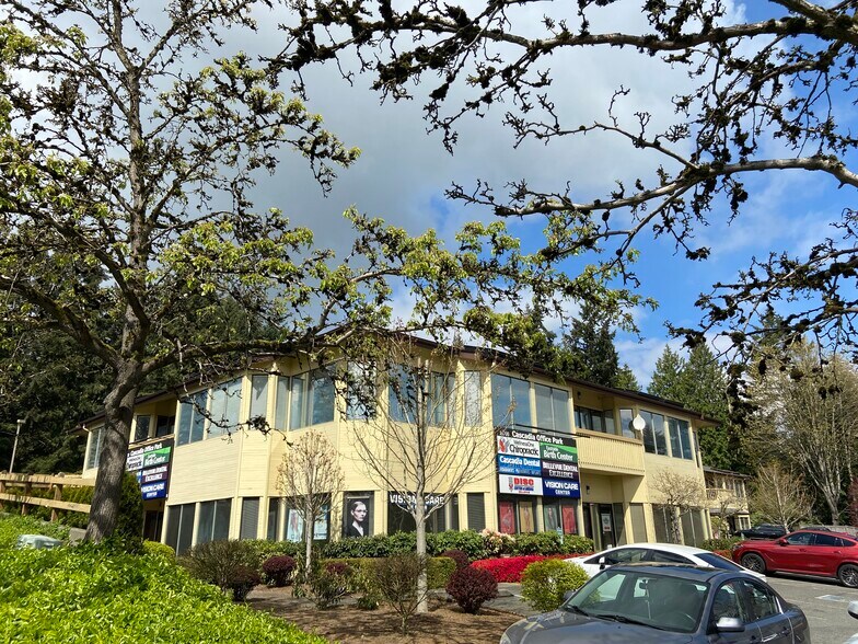 More Photos Of 14700 NE 8th St, Bellevue Medical For Lease