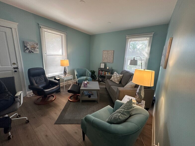 More Photos Of 121 N Washington St, Naperville Medical For Sale