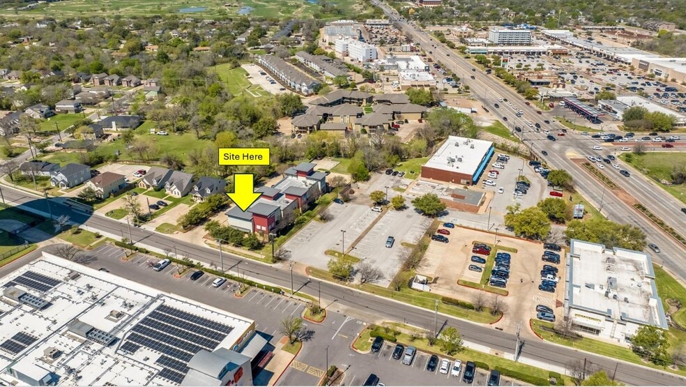 More Photos Of 1713 Park Pl, College Station General Retail For Lease