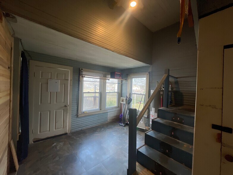 More Photos Of 215 W Main St, Lometa Specialty For Sale