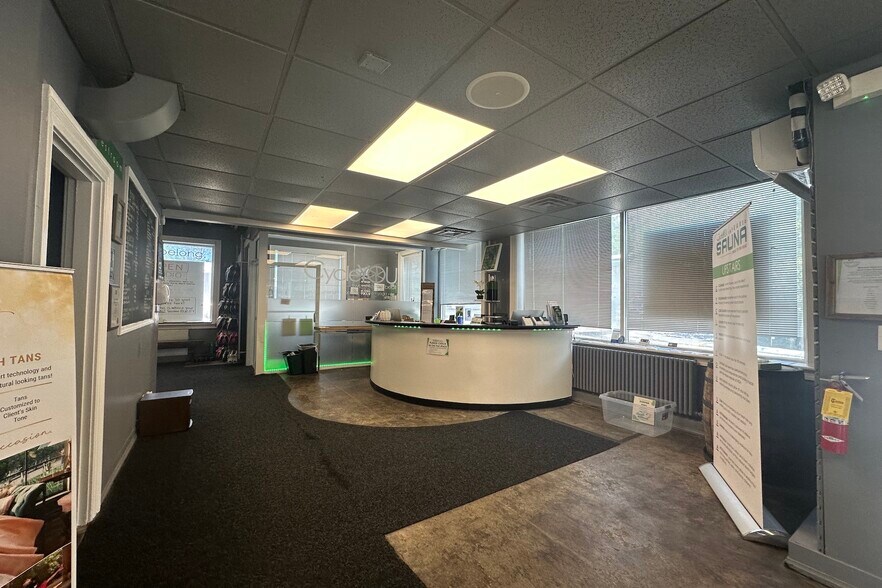 More Photos Of 165 Midland Ave, Lexington Health Club For Sale