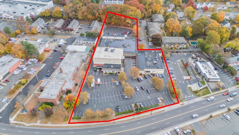 More Photos Of 346 Main Ave, Norwalk Restaurant For Lease