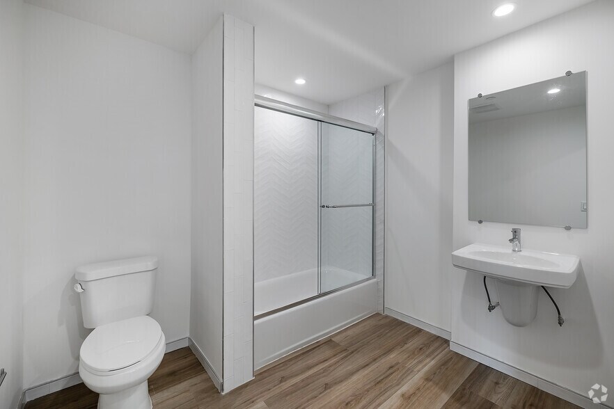 More Photos Of 951 Ogden Ave, Los Angeles Apartments For Lease