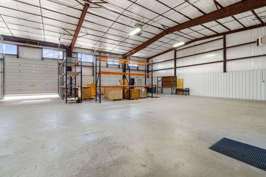 More Photos Of 562 W Crete Cir, Grand Junction Warehouse For Sale
