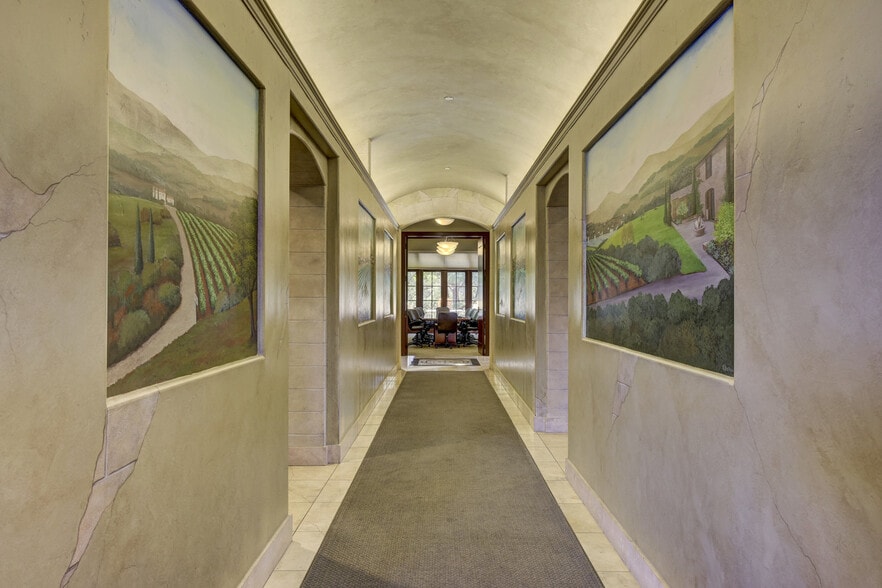 More Photos Of 140 Diamond Creek Pl, Roseville Office Residential For Lease