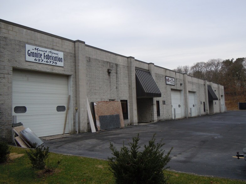 More Photos Of 1600 N Ocean Ave, Holtsville Warehouse For Lease