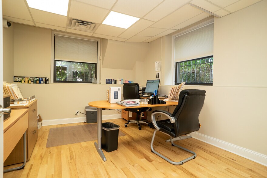 More Photos Of 71 E Palisade Ave, Englewood Office For Lease