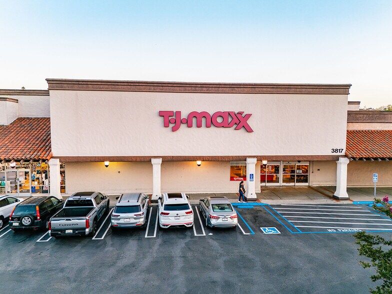 More Photos Of 3807-3845 Plaza Dr, Oceanside Unknown For Lease