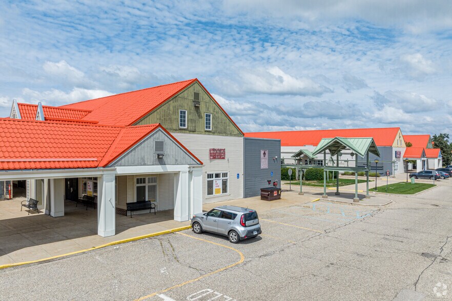 More Photos Of 12330 James St, Holland Unknown For Lease