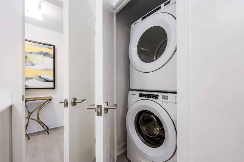 More Photos Of 45 Railroad St, Brampton Apartments For Lease