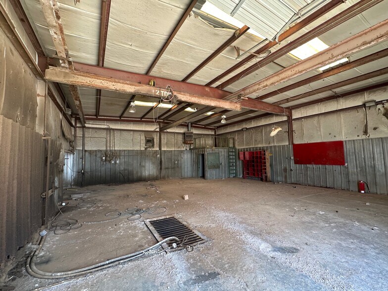 More Photos Of 1171 Texas Highway 83, Denver City Industrial For Sale