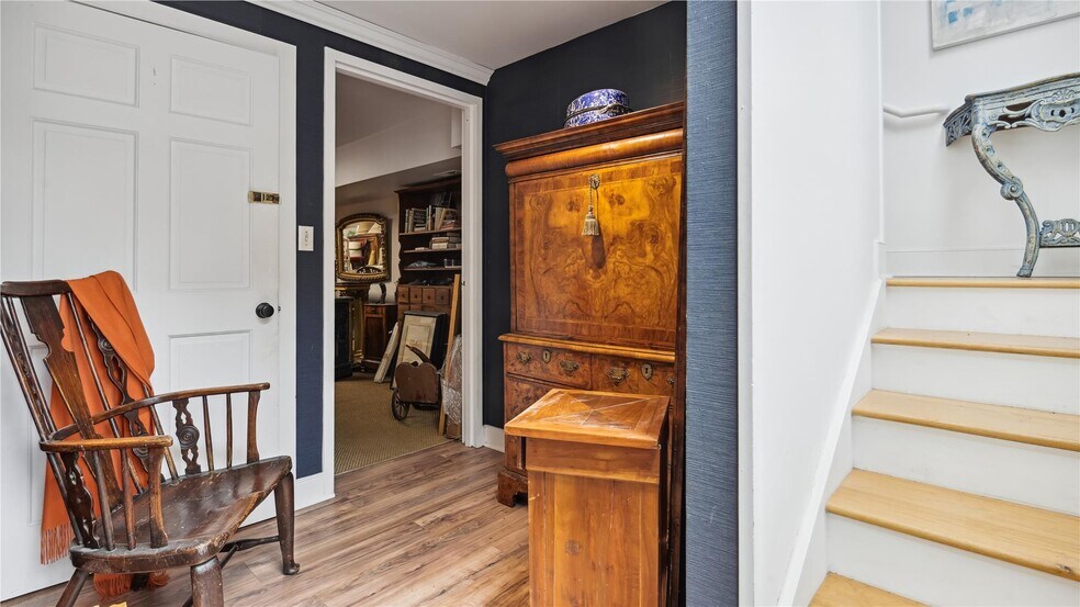 More Photos Of 103 W Federal St, Middleburg Storefront Retail Office For Sale