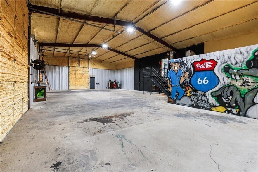 More Photos Of 2505 Pace Bend Rd S, Spicewood Industrial For Sale