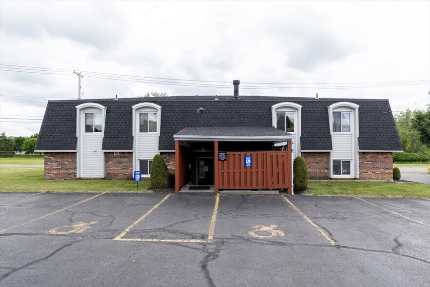 More Photos Of 932 French Rd, Cheektowaga Office For Sale