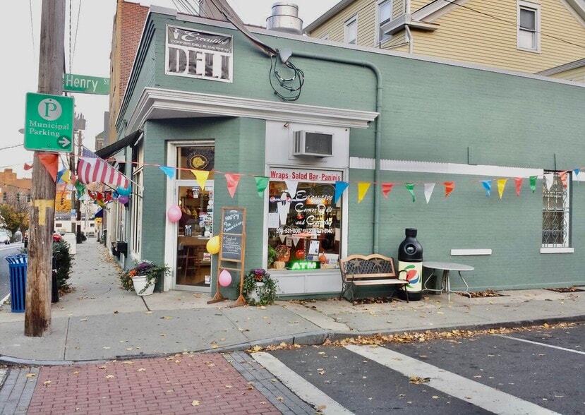 Primary Photo Of 229 Mill St, Greenwich Storefront Retail Residential For Lease