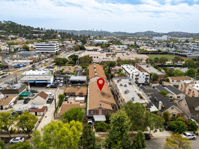 More Photos Of 300 E Garfield Ave, Glendale Apartments For Sale