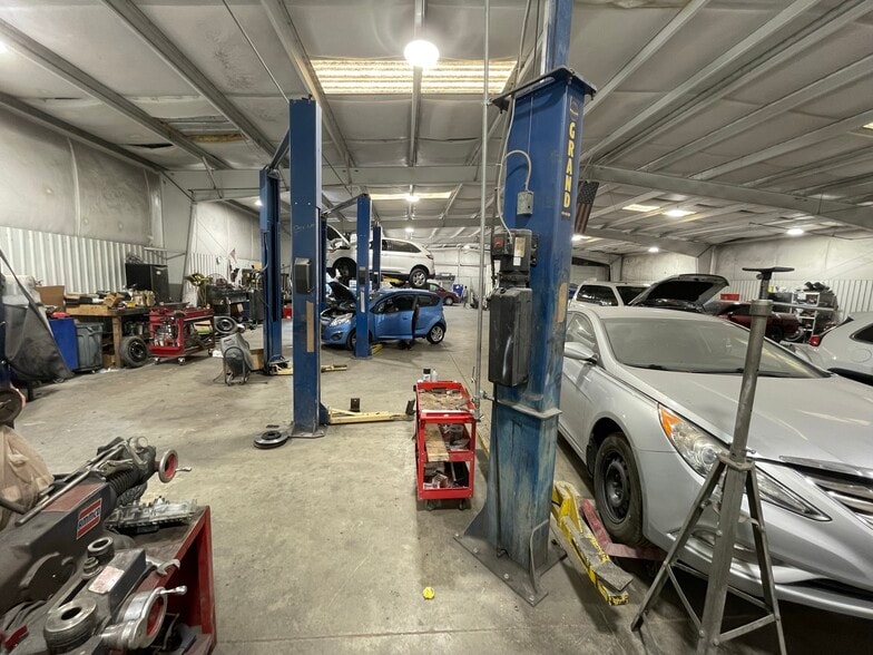 More Photos Of 200 Maxham Rd, Austell Storefront For Sale