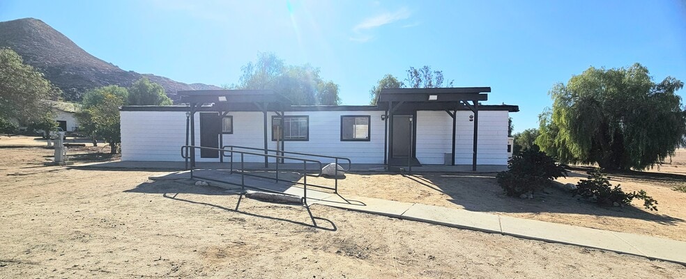 More Photos Of 2100 S State St, Hemet Rehabilitation Center For Sale