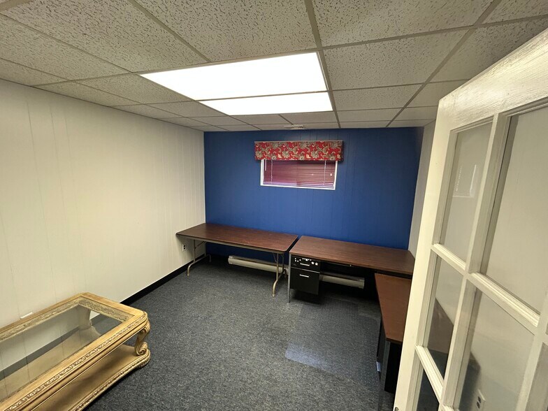 More Photos Of 1365 Blue Mountain Dr, Danielsville Office For Lease
