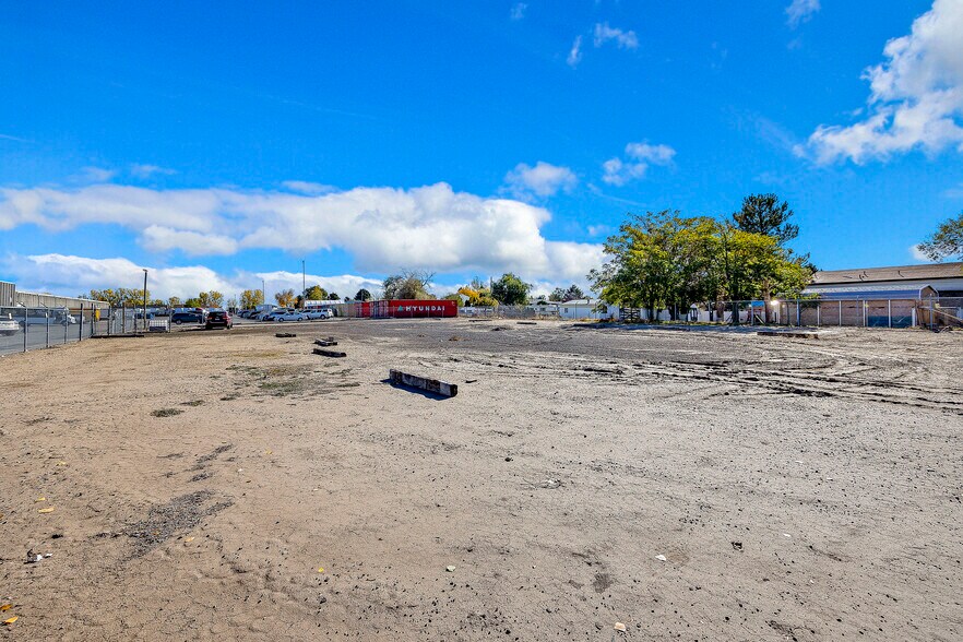 More Photos Of 621 WASHINGTON ST, Twin Falls Land For Lease