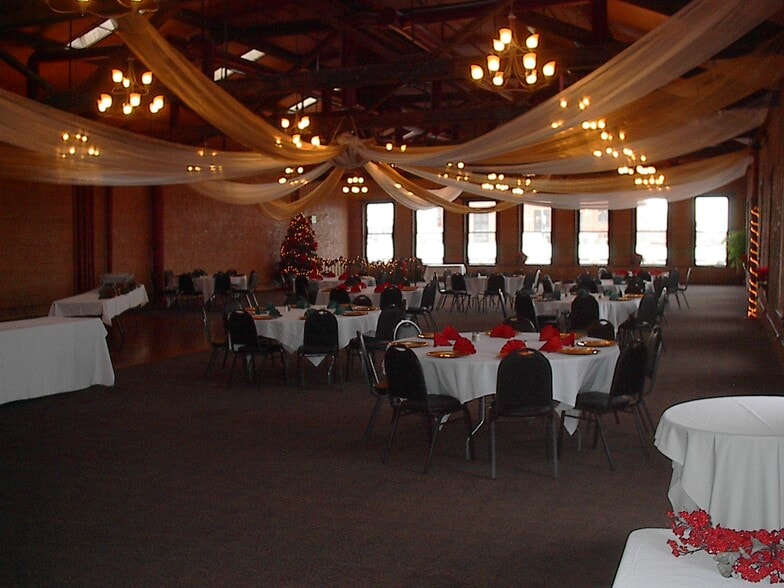 More Photos Of 102 S Victoria Ave, Pueblo Storefront For Sale